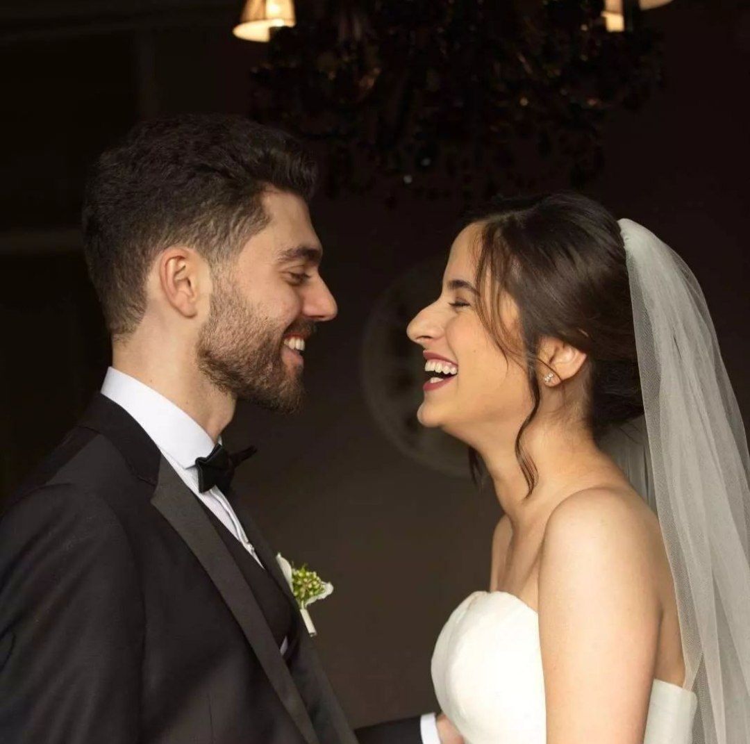 برای ازدواجی که شش روز بیشتر طول نکشید، برای عشقی که با موشک‌های سپاه خاکستر شد، برای آرش و پونه #IRGCterrorists⁩