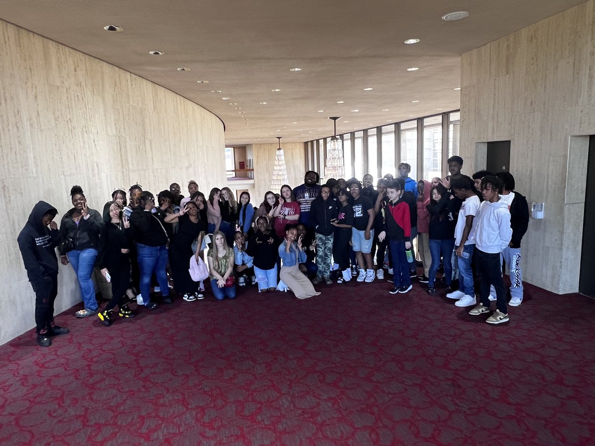 Thank you @VaArtsFest 🤩. Our students loved today’s matinee.  An educational and entertaining morning, our students left feeling inspired. 
#OneNNPS
