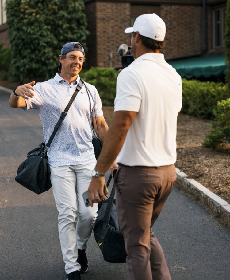 LIVGolfGO tweet picture