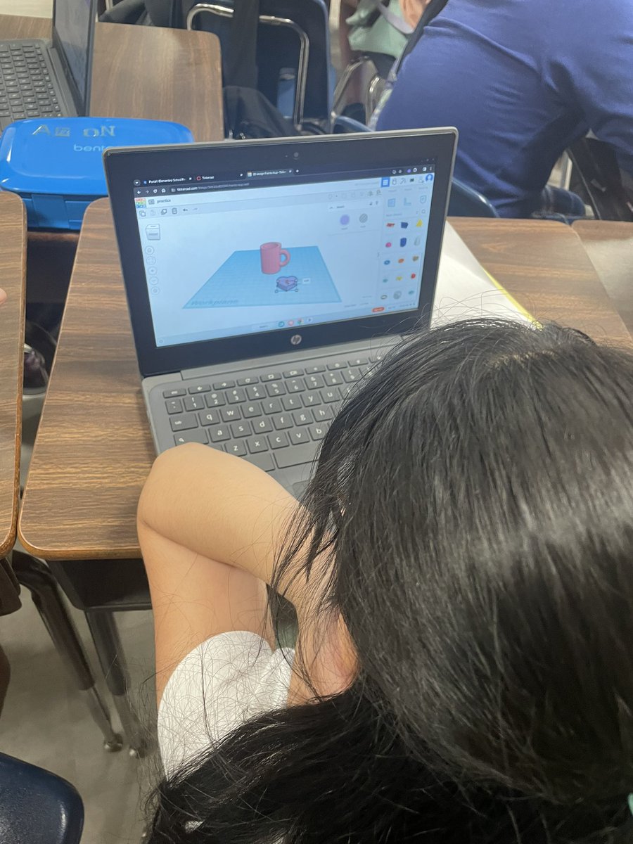 Lyndsey Jones tweet media