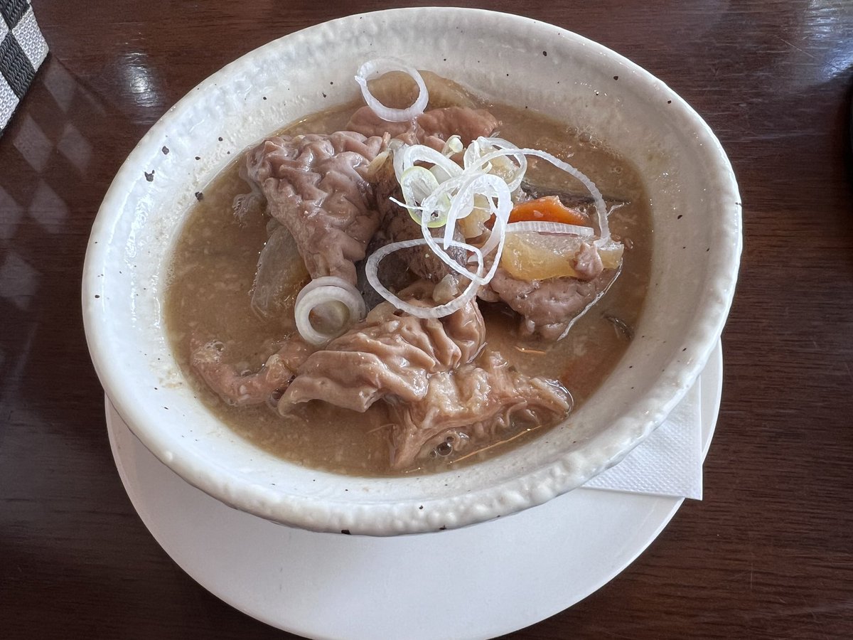 masamichi7296's tweet photo. 人手不足でcafehiveが休業に入ると?
連絡つかないしで店の前を通る様にしてたら何やら片付け? 看板変わってる?
恐る恐る中を覗いたらオーナー居るじゃない
久しぶりに会えて潤っとしてしまったけどスタッフ揃って再出発と聞き、買い物帰りなか早速
#尾莉賀
取手市上高井265-3
#地元飯
#cafehive https://t.co/v73bNjistm