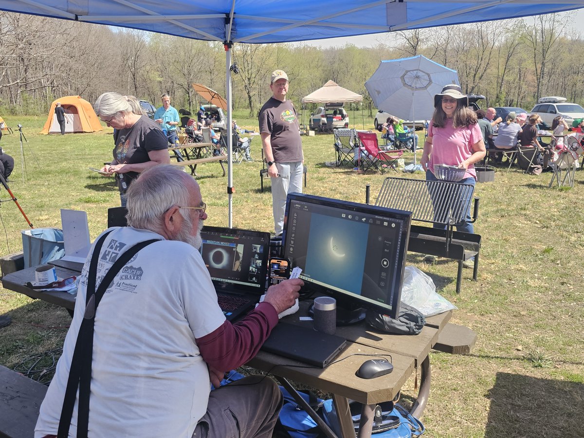 One week ago, tens of thousands of excited eclipse chasers flocked to Illinois state parks to view the April 8 total solar eclipse over southern Illinois. These are some of our favorite photo memories from the day. #ILEclipse2024 #Eclipse24