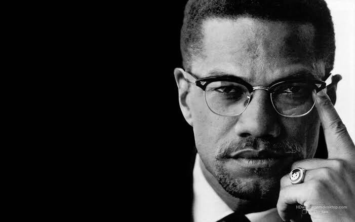 “Ben gerçeğin peşindeyim, kimin söylediği önemli değil. Ben adaletin peşindeyim, kim için veya kime karşı olduğu önemli değil” Malcolm X