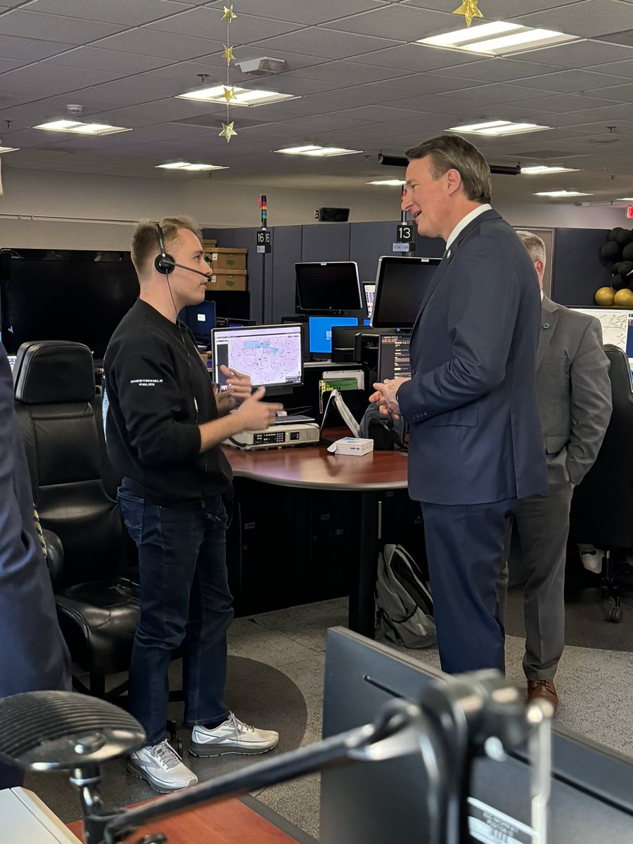We were honored today by a visit from Governor Youngkin where he spent time talking with our staff and learning about 9-1-1. #weare911