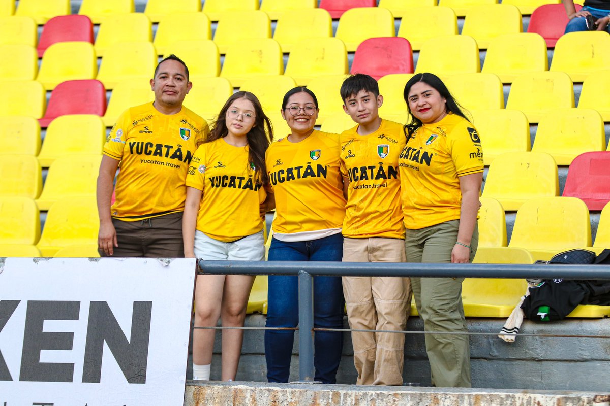 venadosfc's tweet photo. ¡LA AFICIÓN DEL VENADO EN TODOS LADOS! 🔰🤟🏼

Quizá se nos pasó subirlas 😅, pero nunca es tarde para presumir que en todos lados hay afición Astada.

¡Gracias por siempre acompañarnos! ¡Venados en Morelia y hasta en La Paz! 🔥 https://t.co/leWYWQ1LTt