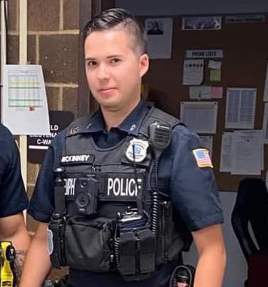 EndWokeness's tweet photo. 3 police officers kiIIed in the line of duty since Friday. BLUE LIVES MATTER. 💔 https://t.co/f7JEhzWR80