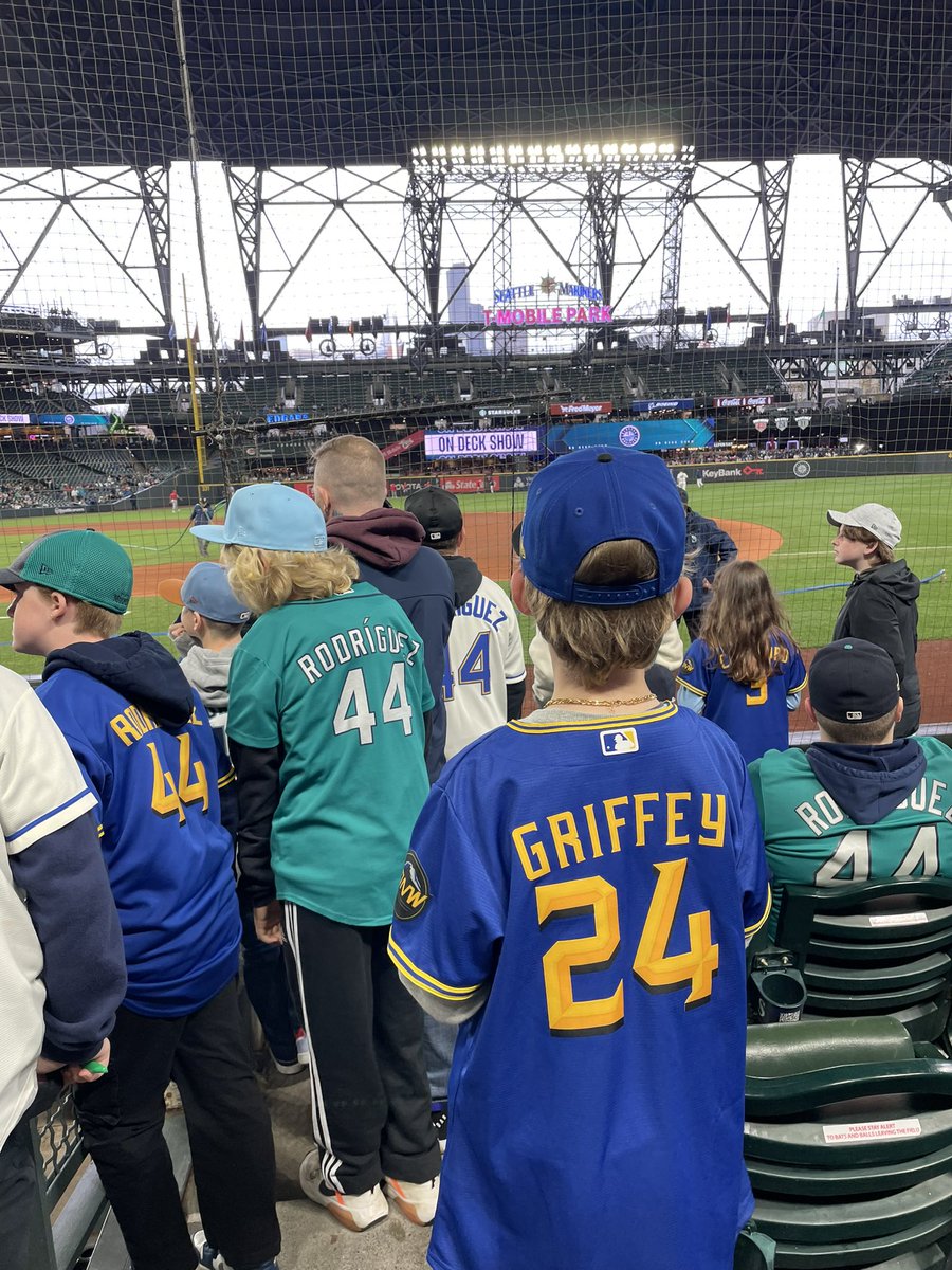 Little_LMac's tweet image. Big hits coming up tonight for this guy. #TridentsUp