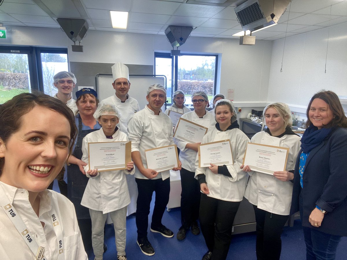 A final 📸 with @laoisoffalyetb Level 5 Learners who spent time with us in the Dept. of Hospitality, Tourism & Leisure @TUS_Athlone_ gaining practical experience. Thank you to @TUS_ie Lecturer John Killeen. A pleasure to have Patricia Patterson & her students in @TUS_Athlone_