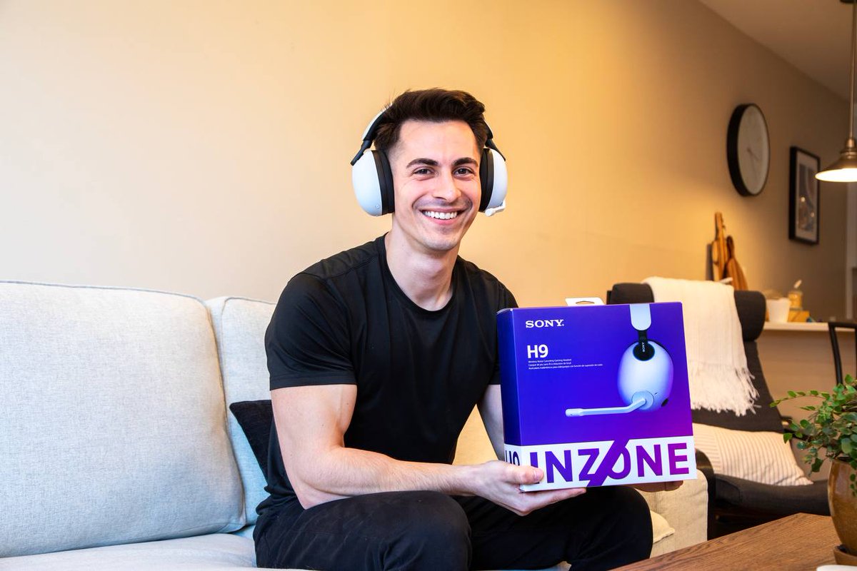 I've been using the Sony H9 Headset for a year and I can say with confidence it is the BEST headset I’ve ever had! I’ll be giving away a pair to someone who RT, likes, and comments why I should send a pair to YOU! (US-only; 18 years or older) bit.ly/3pAWS3k #SonyPartner…