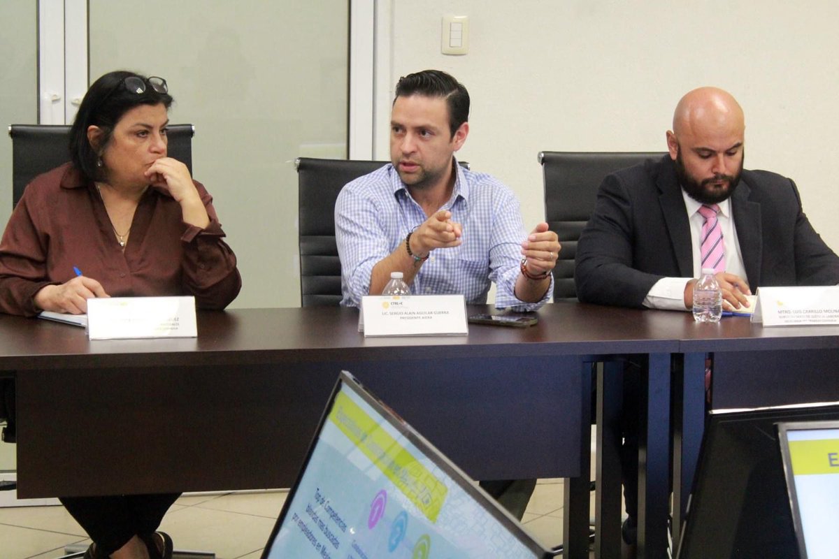 AIERAmx's tweet photo. Acompañamos  a La Secretaria del Trabajo, Nazira Zogbi Castro, quien presidió la primera sesión del 2024 del Consejo Tripartito para las Relaciones Laborales de Coahuila, en la que participaron titulares y representantes del sector empresarial, sindical y autoridades. https://t.co/Jl9FVLygkC