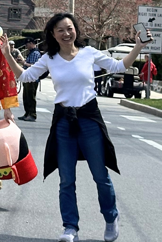 Helen Yang, CFA tweet media