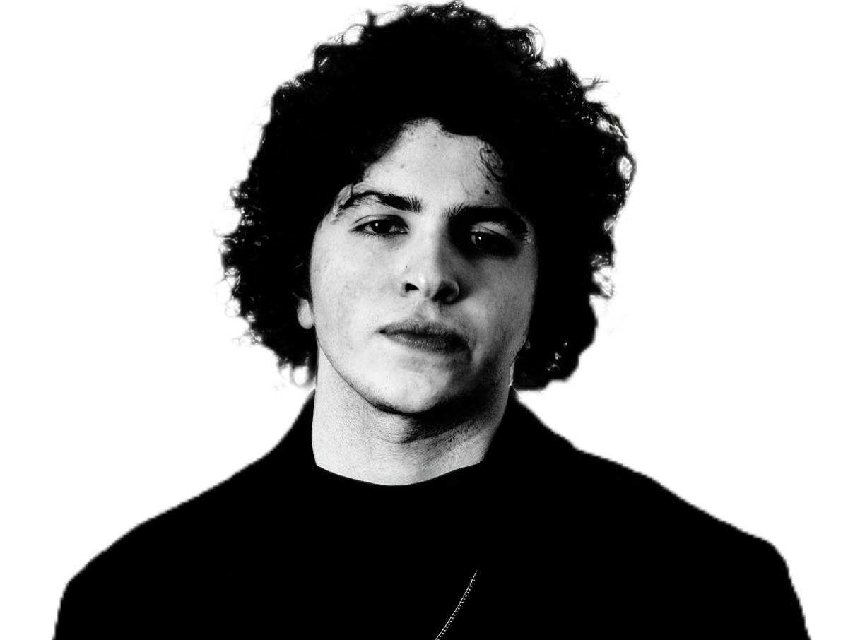 arabnews's tweet photo. With a distinct blend of alternative, modern, and indie, #Saudi independent musician #SOVL takes a road less traveled, melding personal artistry with a meaningful narrative. https://t.co/BZyXRcpoPE https://t.co/OxFrIxNWKX