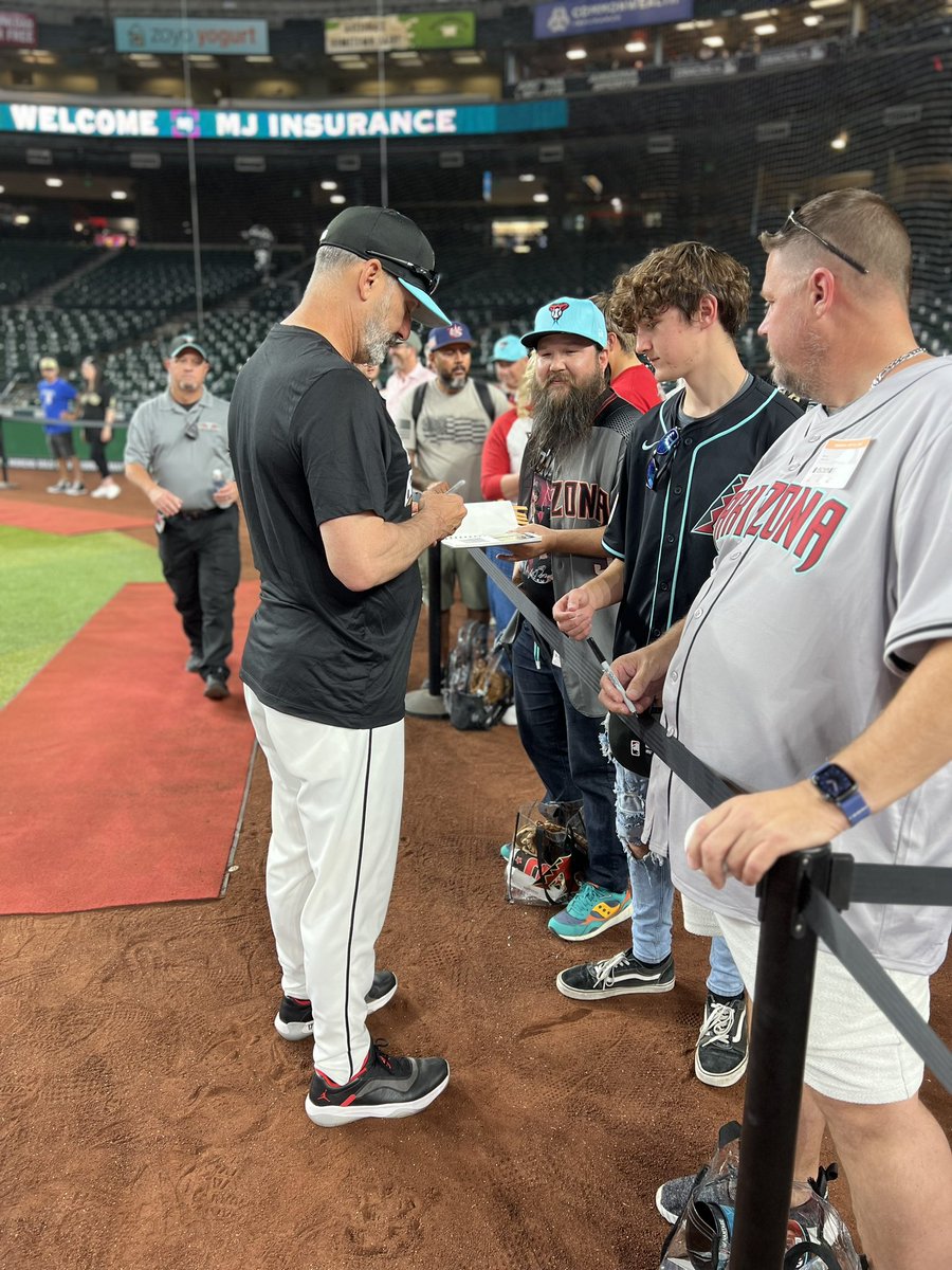 Autographs with the skipper