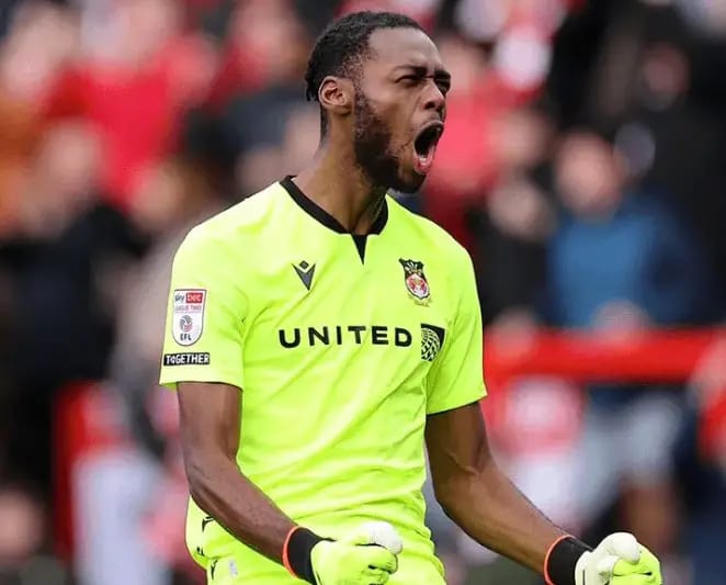 Nigeria and Arsenal loanee, Arthur Okonkwo, has been named as the best goalkeeper in League Two (fourth division) by the English Football League (EFL) after helping Wrexham to promotion to League One.

#SportsEco
#Africatotheworld