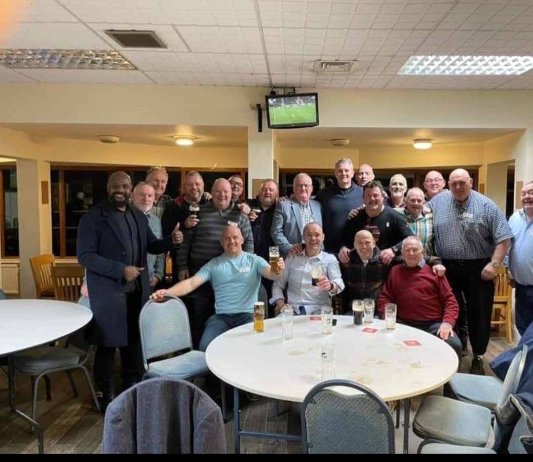 Happy Birthday to former @bridgendravens centre Robbie James,victorious v 1981 @wallabies .🎂💜