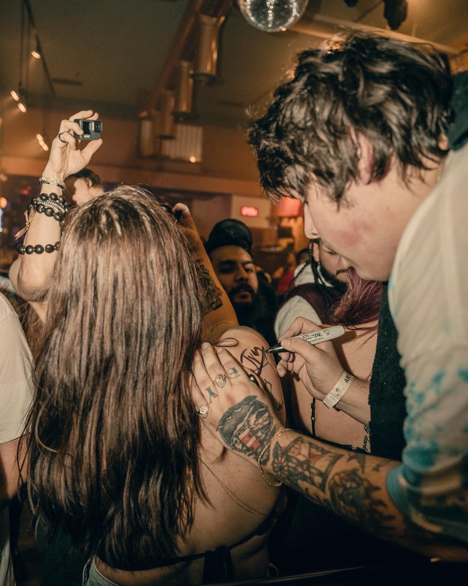 travisxthompson tweet picture