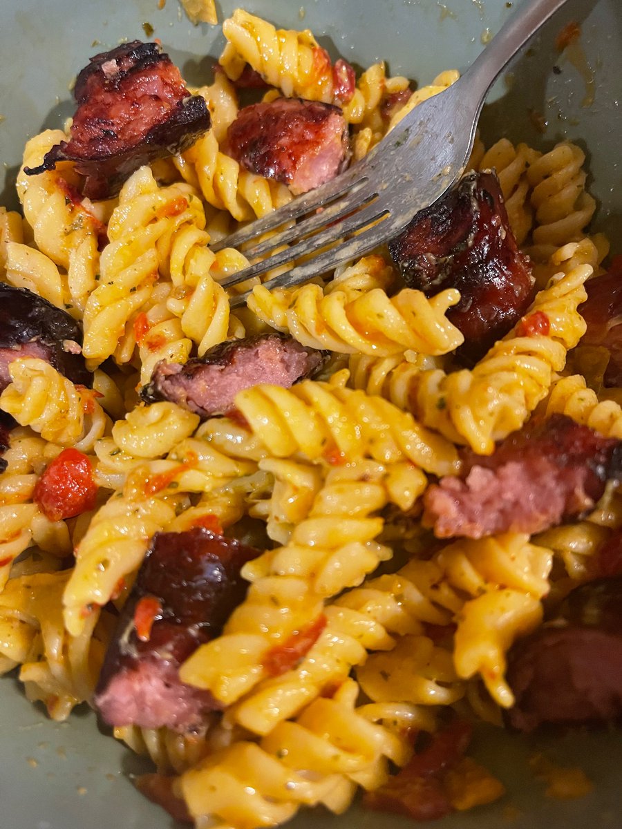 Chickpea pasta w/Bruschetta, red pepper & artichokes topped w/kielbasa! 😋