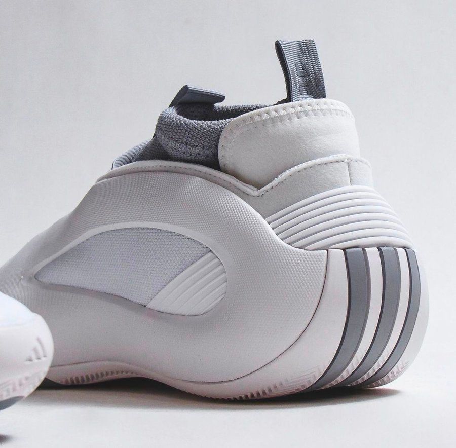 KicksFinder's tweet photo. Ad: ICYMI, the adidas Harden Volume 8 "White Party" restocked today via select retailers
 
adidas US https://t.co/Zt7yuHFYDd
DSG https://t.co/Jh0ljgYdMj
Zappos https://t.co/zh3OoFNQ9u https://t.co/xpHUNLKC38