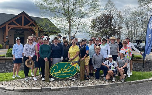 WVGA Ladies League Opens Inaugural Event at Stonewall Resort wvga.org/wvga-ladies-le… 

#stonewallresort
#wvga1913