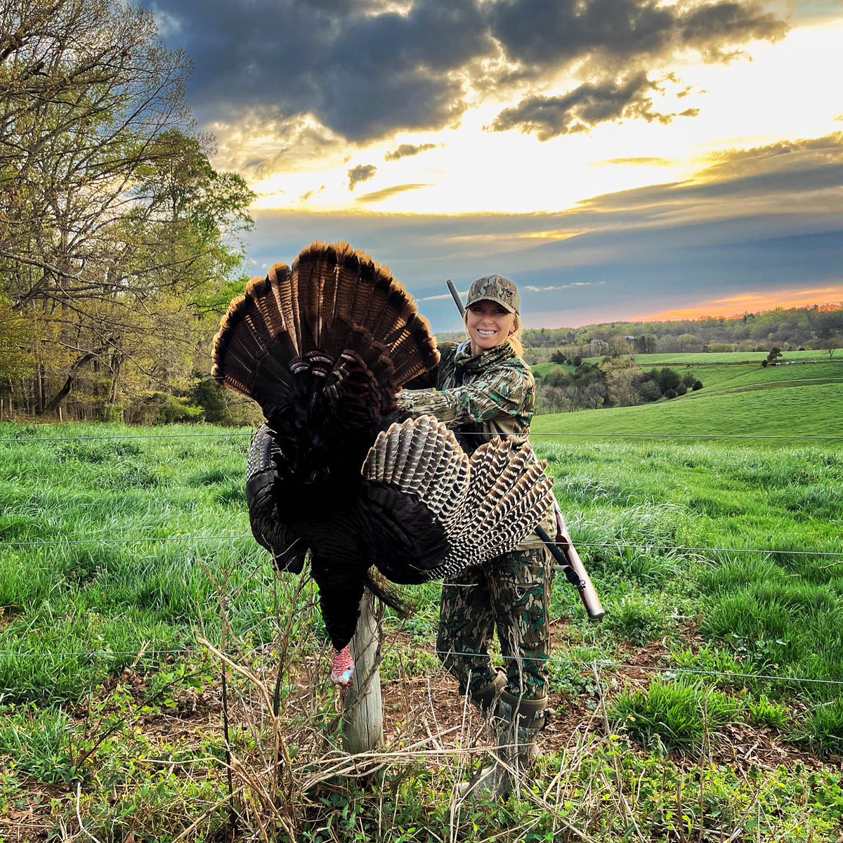 Same place, different season. Opening day in KY did not disappoint once again! Congrats Kim Sullivan! #fallobsession #fallobsessed #turkey #turkeyhunting #turkeyhunter #turkeyhunt #springturkey #springturkeyseason #cantstoptheflop #huntress #girlswhohunt