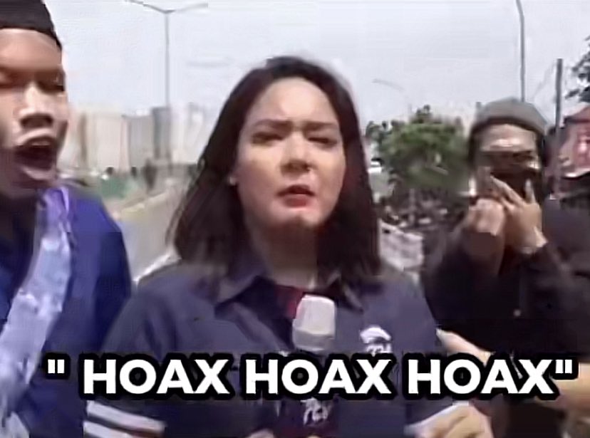 hanyreview's tweet photo. Ngakak!! kumpulan reporter core 😂

— a thread https://t.co/E6syMz3bZm