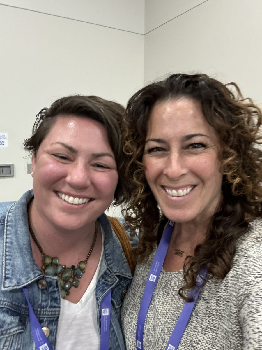 The AIR Show was a great 3 days of learning and connecting but the best part was running into a former student who is now a teacher and TOSA! @a_la_fois #lhcsd