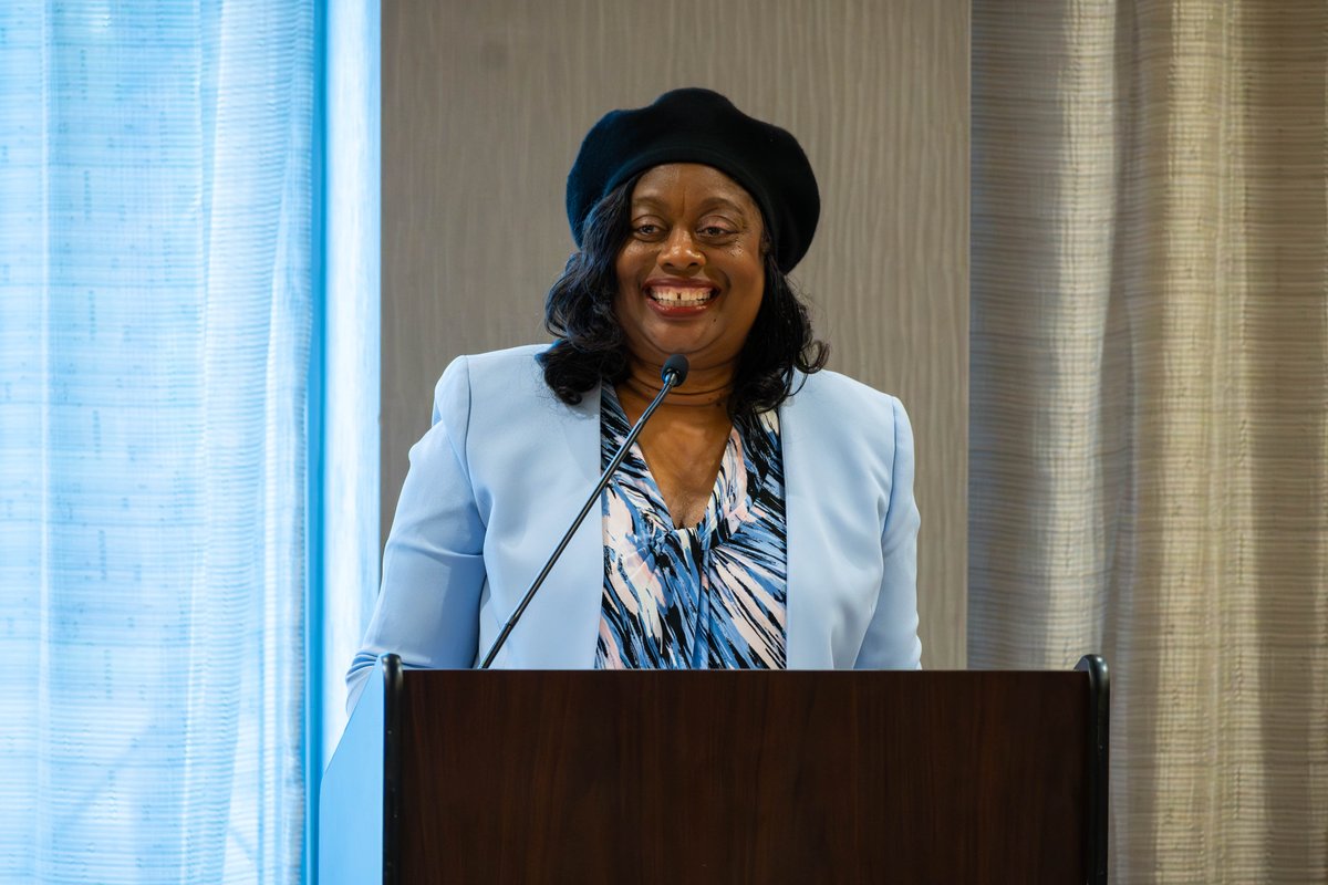 Hunt_Institute's tweet photo. To wrap up Day 1 of #ElevateNC, Dr. Murray J. Williams (@RCCCPresident) of @RoanokeChowanCC provides keynote remarks during dinner.

What a fantastic Day 1! We're looking forward to Day 2 tomorrow! https://t.co/FdKn9x1ao9