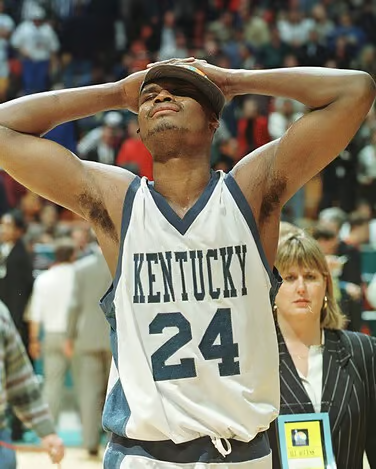 TristanUda's tweet photo. Mark Pope on potential Kentucky throwback denim uniforms

"If you ask me, we should put it in the hands of #BBN. Put the potential uniforms out there and let you vote on them."

What do you think? https://t.co/2EPspo1mhw
