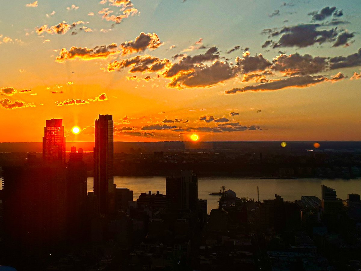 Building a nice Sunset in New York City. #9News