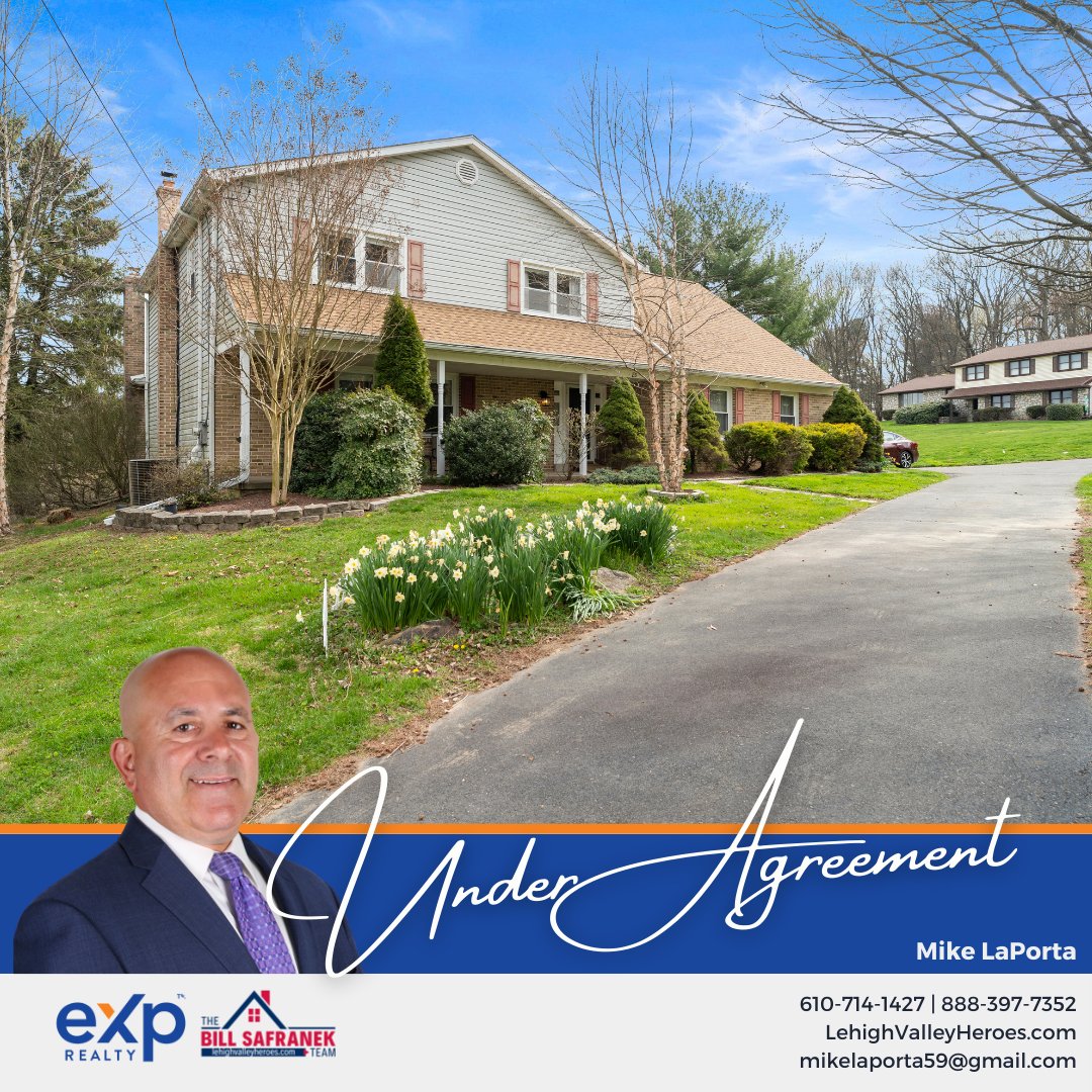 SafranekTeam's tweet photo. Can't keep up with this guy! Before I even have his IG Reel made for his OH, It's UA already with multiple offers and above asking price in Bucks County!!! Then he negotiates with the buyer's lender and gets a full appraisal waiver  on the buyers  offer for his sellers!! WOW! https://t.co/FrlX6noJnX