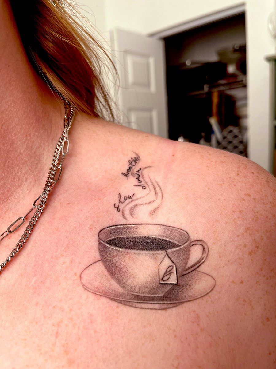 trysarahtops tweet media