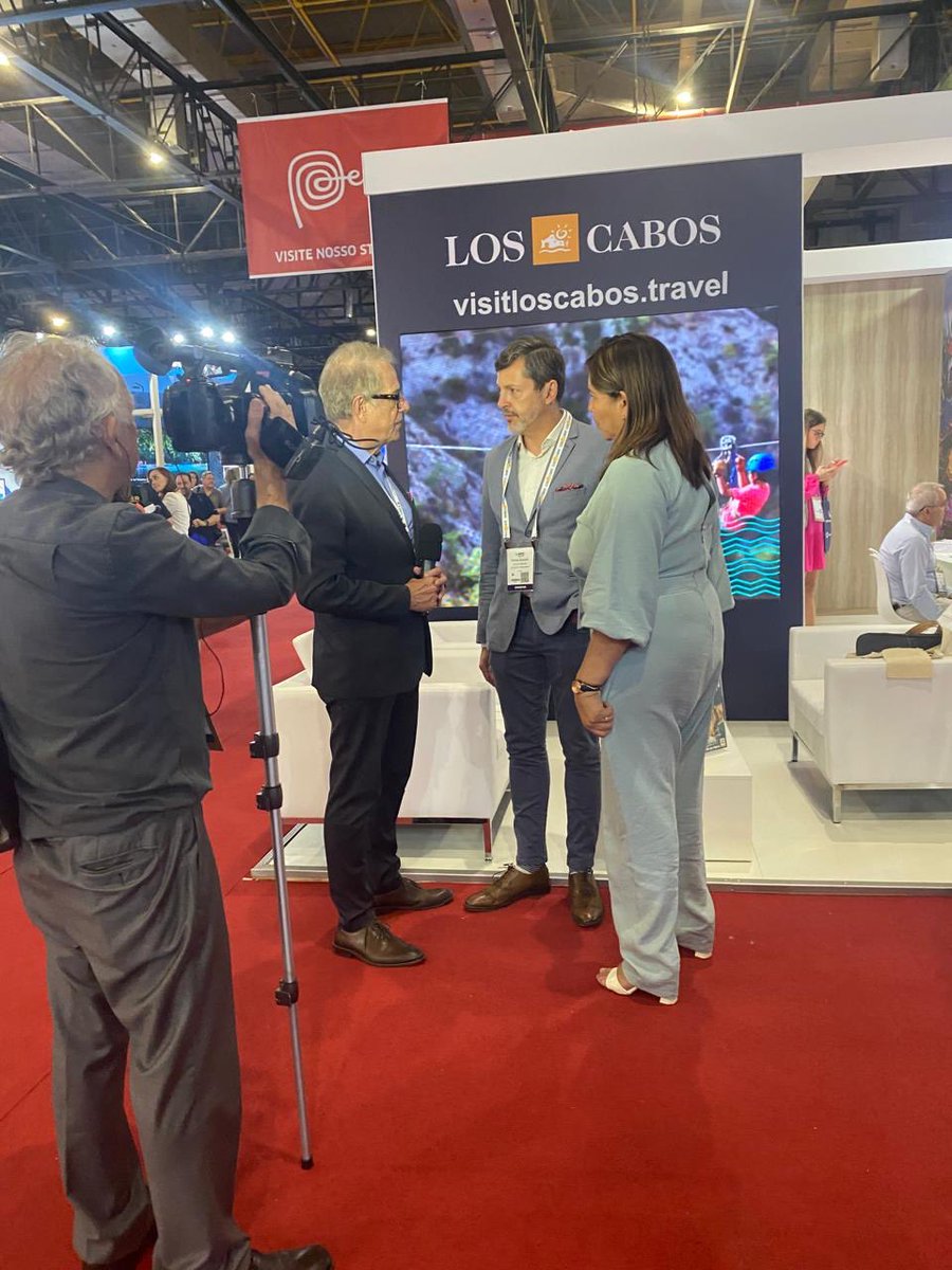 Responda's tweet photo. Finishing a very productive 1st day at WTM in Sao Pablo Brazil. Meetings with airlines, tour operators, wholesalers &amp; luxury travel agencies. The target market for #LosCabos is composed by the 8 million Brazilians that have a US visa. Looking forward to the upcoming e-visa. https://t.co/xEGITXpwnW