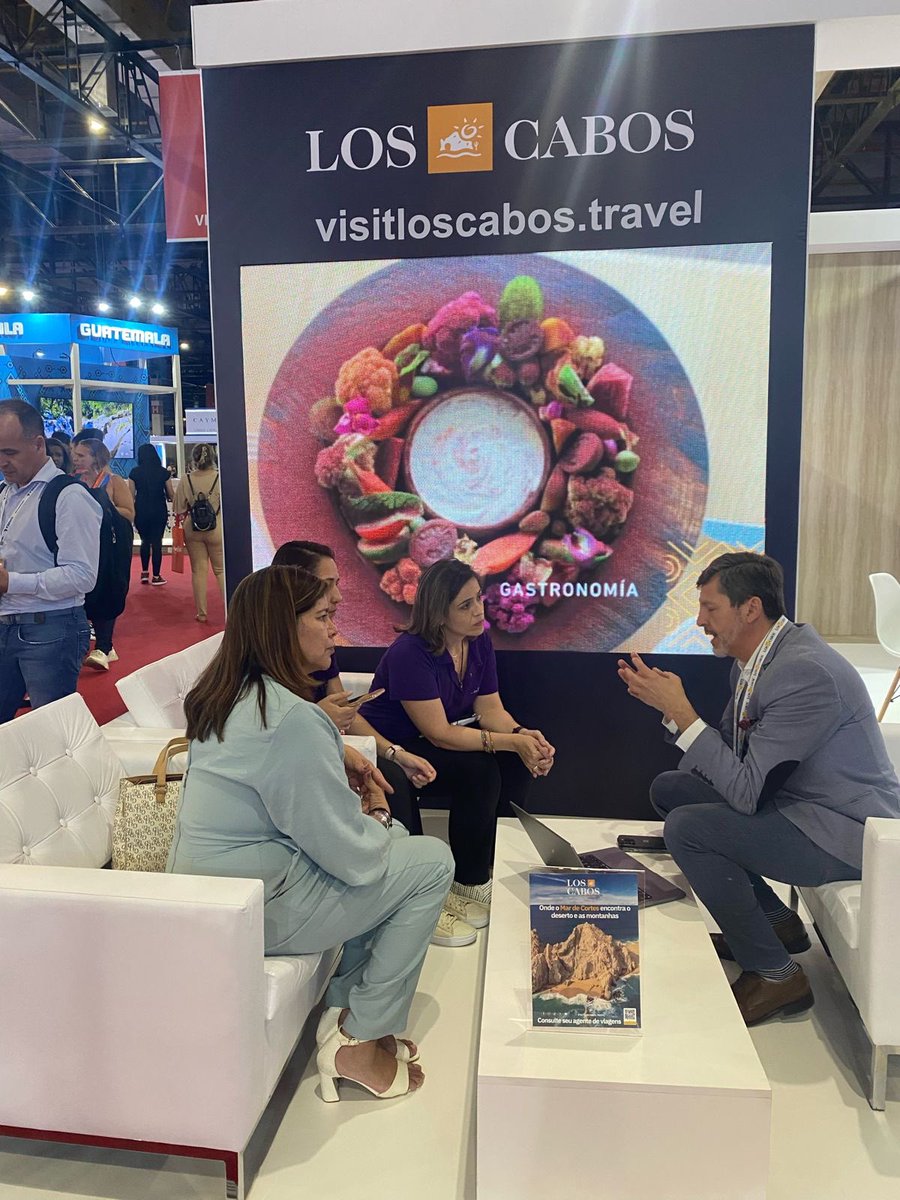 Responda's tweet photo. Finishing a very productive 1st day at WTM in Sao Pablo Brazil. Meetings with airlines, tour operators, wholesalers &amp; luxury travel agencies. The target market for #LosCabos is composed by the 8 million Brazilians that have a US visa. Looking forward to the upcoming e-visa. https://t.co/xEGITXpwnW