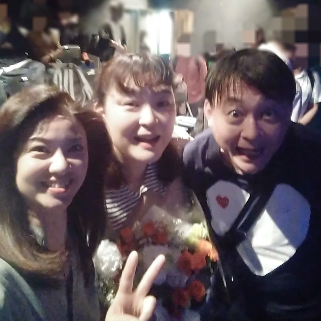 gi_ryoko's tweet image. #ふくふくや #高田の棺 観劇🎶
大好き #久保田磨希 ちゃん
#津村知与志 さん
#清水伸 さんご出演🎉
清水さんオトボケ爆裂～(笑)🌋
オモロ二枚目津村さんッ🤭
磨希ちゃんの隠れた&amp;lt;オンナの凄味&amp;gt;にドキドキ💓
磨希ちゃんスケールの大きさを
ヒリヒリと感じる至福の時間😍
下北沢へ～17(水)まで🍀
#魏涼子