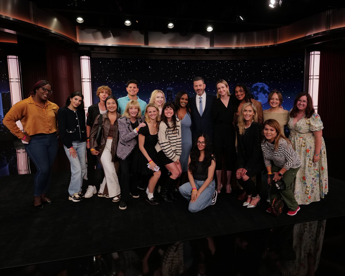 Just another Thursday night at #ASCJ! Mary Murphy’s JOUR-572: Reporting on Entertainment and Popular Culture class got a behind-the-scenes look into @JimmyKimmelLive last week — including a Q&A with @jimmykimmel and @mollymcnearney. Thank you to the whole @JimmyKimmelLive team!