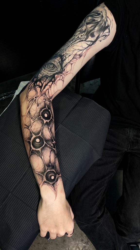 Essa foi para o Pedro! | #darkart #blackwork #tattoo