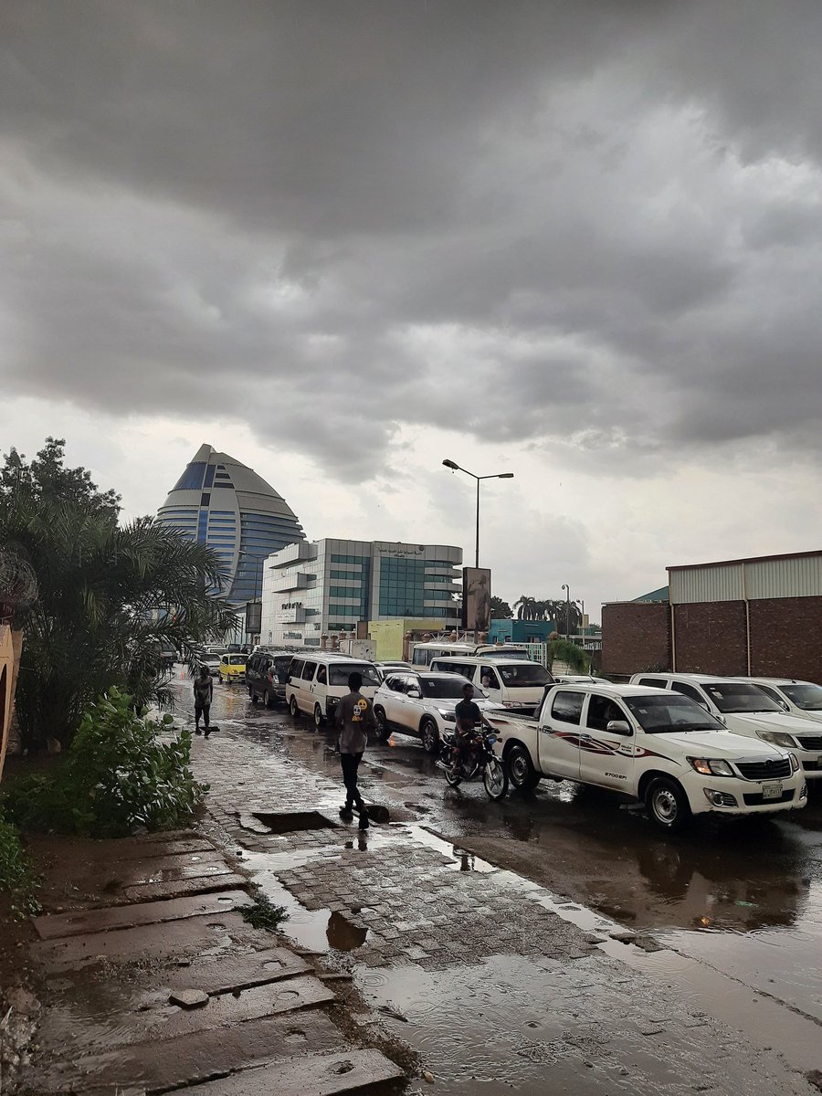 عندي أمَل
عندي أمَل أعود في موسِم الأمطار