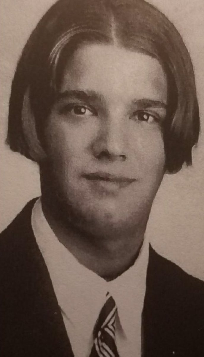 Donald Trump Jr.
@DonaldJTrumpJr Is it true that you graduated in1996 from the Hill School in Pottstown, Pennsylvania. Did your father Donald J. Trump fail to attend your graduation?