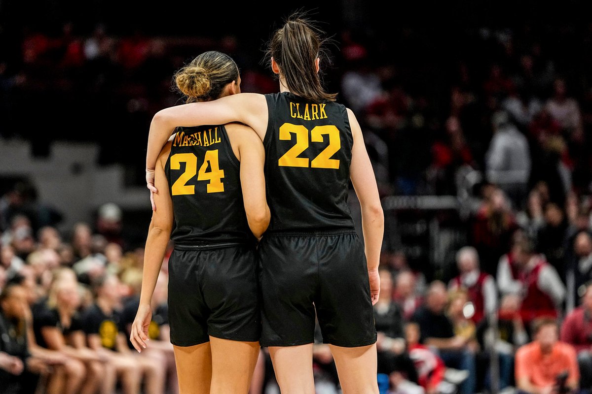 FOS's tweet photo. The past 8 days for Caitlin Clark:

• Played in national title game
• Set to have jersey retired by Iowa
• Made an appearance on SNL
• Shot features for ESPN, the Today Show
• Flipped switch at Empire State Building
• Became #1 pick in WNBA Draft

https://t.co/WAZbiB7koK https://t.co/lx2YhJRWNy