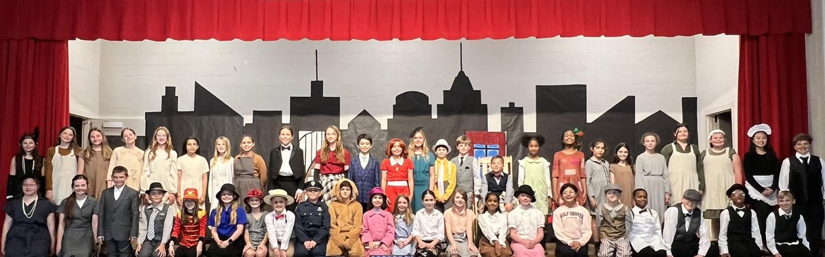 candice_ammons's tweet photo. Still so proud of these students are their marvelous Annie Kids performances last week!  #TaraO https://t.co/oo8LlESW9b