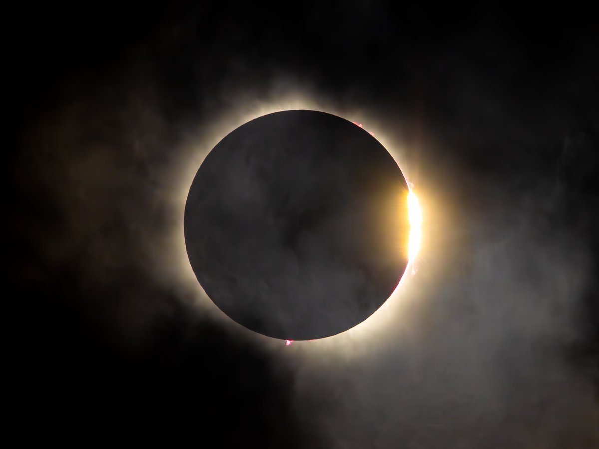 North American Total Solar Eclipse 2024
Photos taken on 8/4/2024 

#SolarEclipse #TotalSolarEclipse #SolarEclipse2024