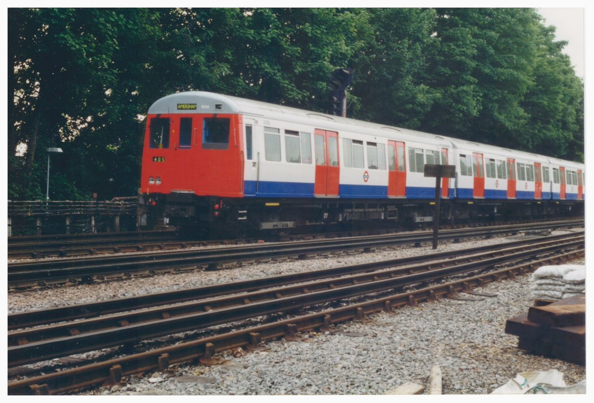 5038 at Rickmansworth at 14.40 on 31st May 1999. @networkrail #DailyPick #Archive @TfL