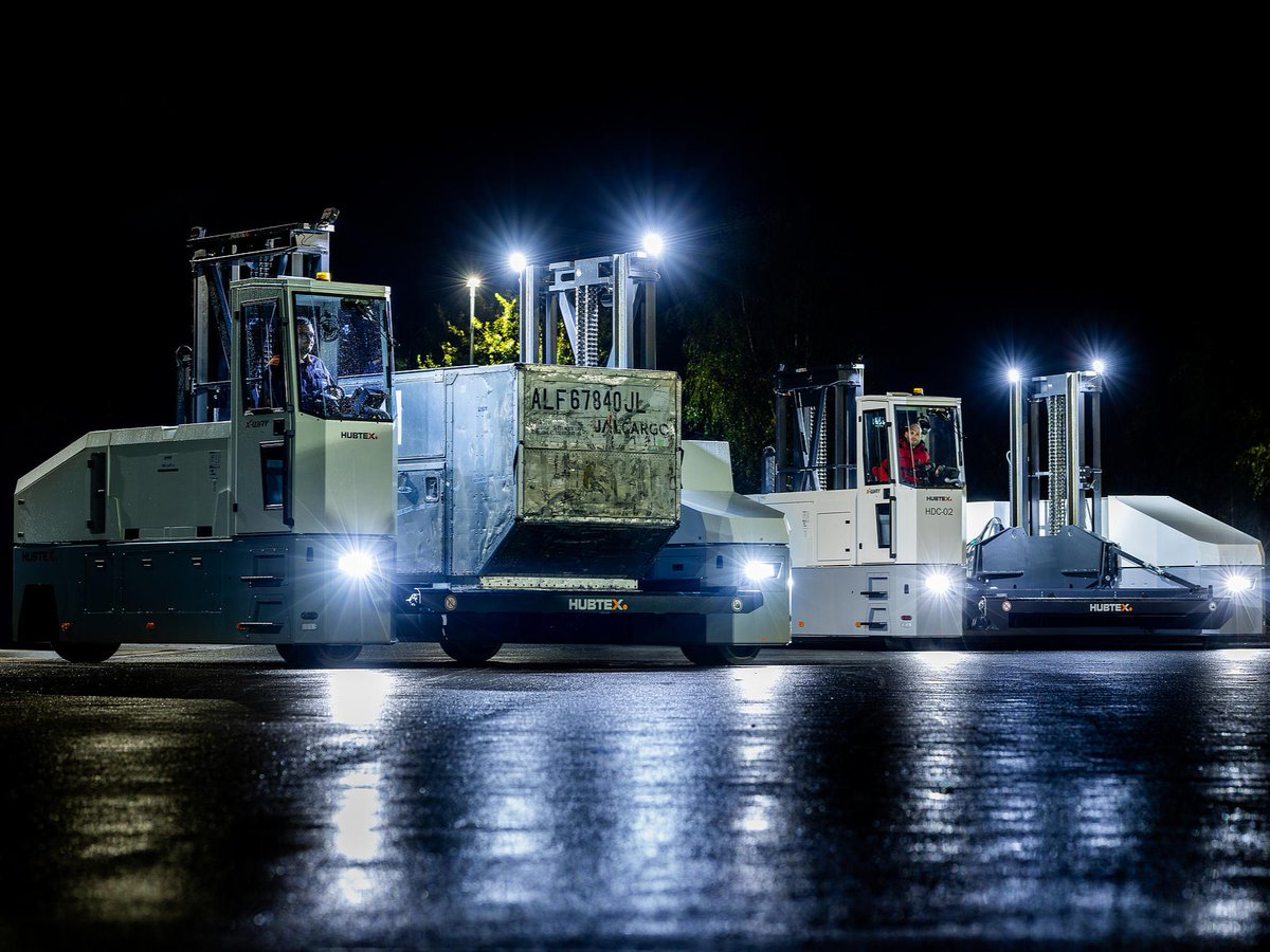 Hubtex_Aus's tweet photo. Unload trucks, store goods, and load and unload aircrafts with the X-Way Mover, our all-in-one solution for the Air Cargo Industry ✈️

Visit https://t.co/evQmzcJzbe for more details or call 1300 365 621 today!

#HUBTEX #XWayMover #AirCargo #AirCargoIndustry #Australia https://t.co/ytpgWMyKJE