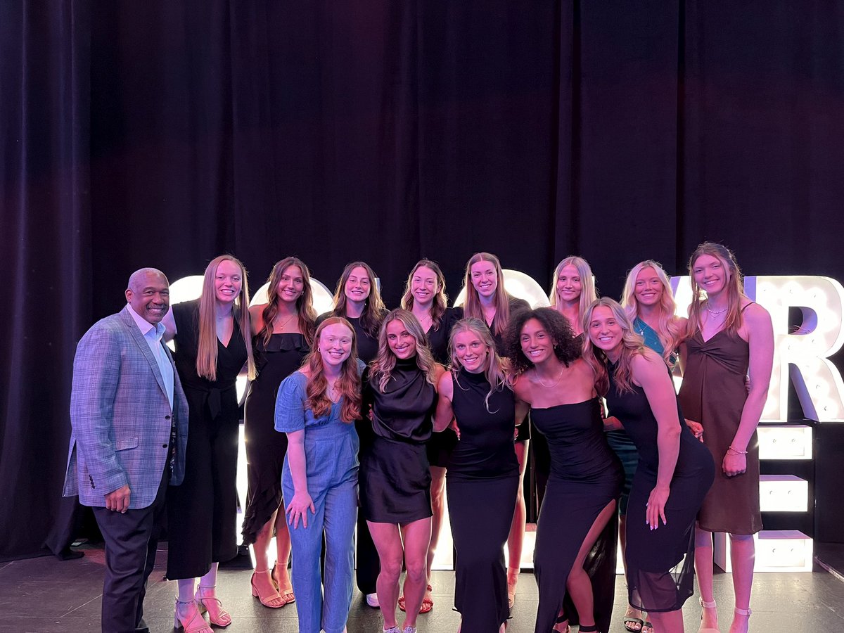 A great night spent celebrating our scholar athletes and the great Gene Smith #GoBucks