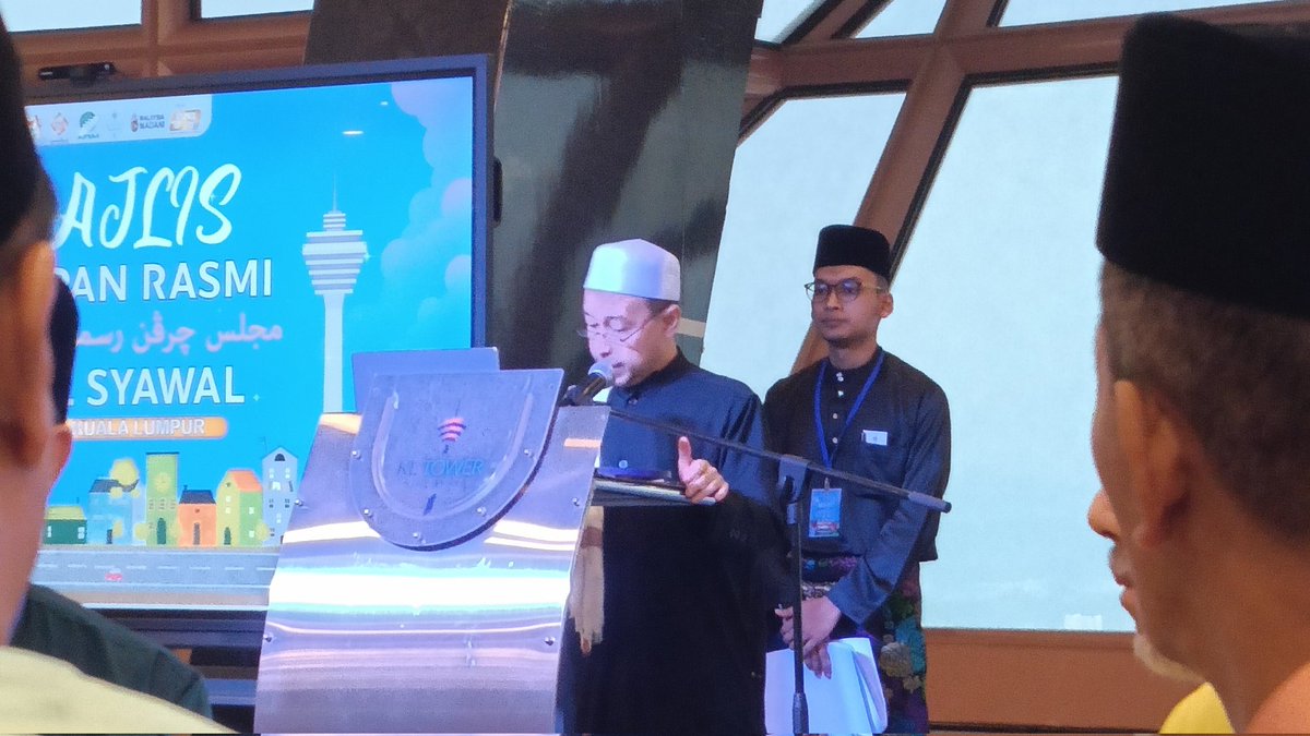 thepatriotsasia's tweet photo. Ah! Nak genapkan juga puasa!

Begitulah suara suara daripada beberapa pihak yang tidak berpuas hati dengan kenyataan Mufti dan keputusan Majlis Penyimpan Mohor Besar Raja Raja Melayu tentang keputusan jatuhnya Syawal/ Aidilfitri. https://t.co/5jUqZw8ek9