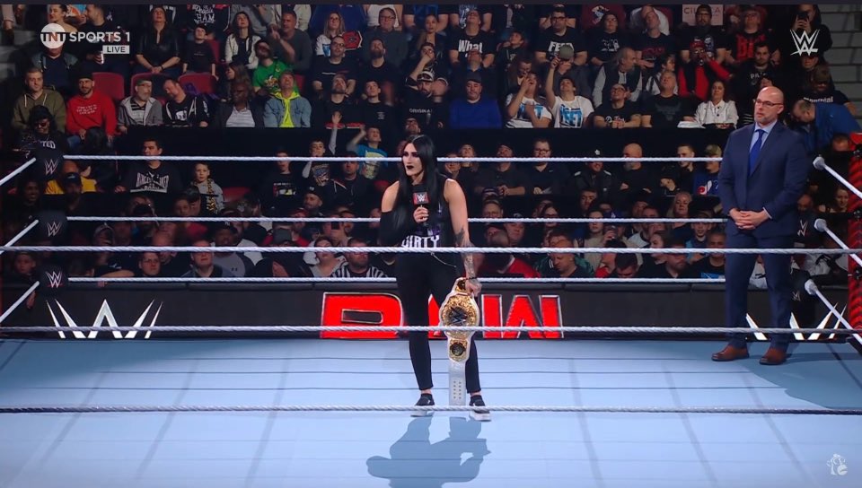 Fightful's tweet photo. Rhea says she has to vacate the Women's World Championship.

The crowd is chanting "bullshit"

"Yes, it is"

#WWERAW https://t.co/ovHqqj6xWw