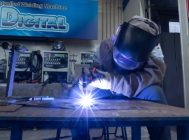Panasonic_Weld's tweet photo. 溶接あれこれ集と題した溶接の基本をまとめたページを公開中です。
溶接初心者の方は是非一度ご確認ください。

👀 詳しくはこちら👉　
https://t.co/klSDYd49st
#溶接 #あれこれ #基礎 #教育 #溶接条件 #溶接欠陥 #使用率 https://t.co/goEBTCSwwx