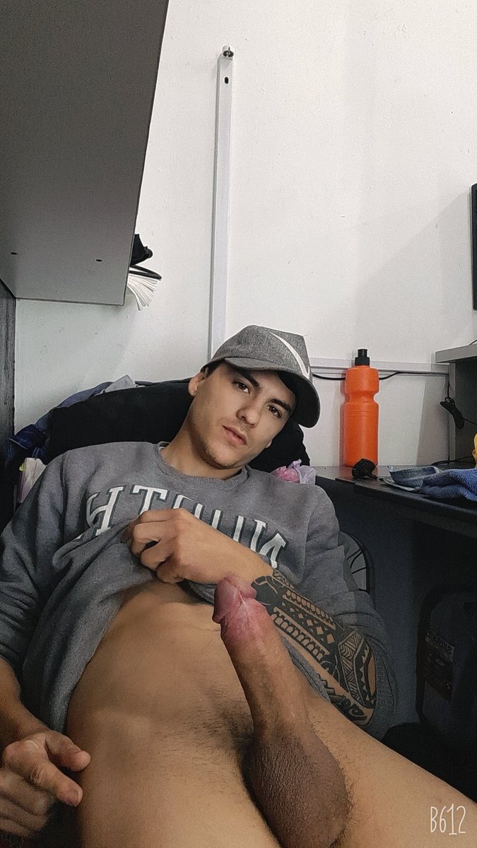 ellobohot's tweet photo. @Ezequielvera202 que lindo niño! https://t.co/Zy7nj3qJ6W