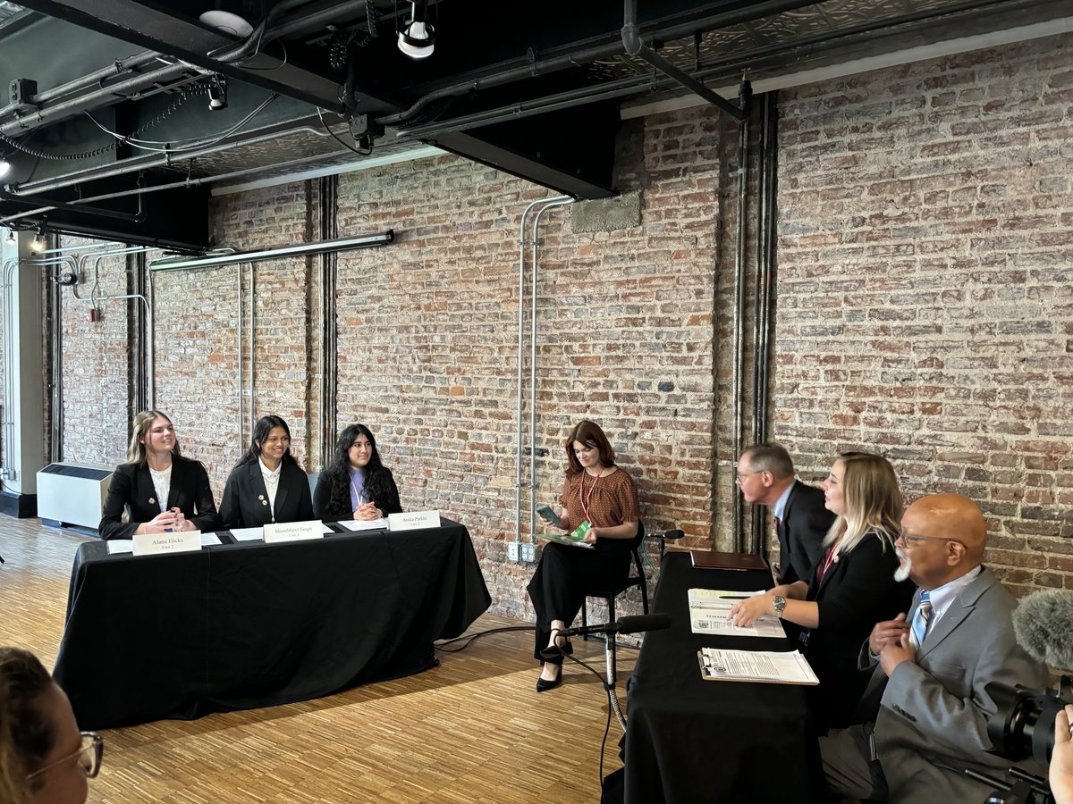 PleasantonUSD's tweet photo. BOTH Amador Valley and Foothill High made it to the top 10 in the National We the People Finals! Watch the awards ceremony streaming NOW: https://t.co/PmtiXEoO7B https://t.co/UlE4CB5uZ4