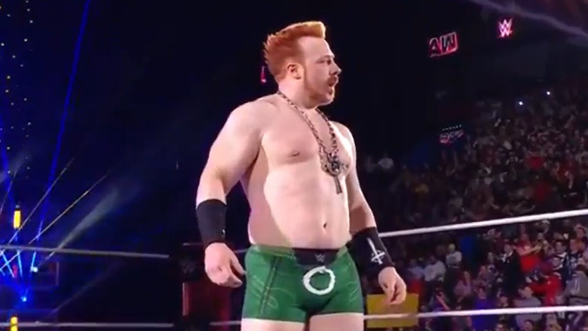 WrestleTalk_TV's tweet photo. SHEAMUS HAS HIS LOBSTER HEAD THEME BACK!!!!!

THIS IS NOT A DRILL!!!!!!!!!!! https://t.co/gsHBhmBfad